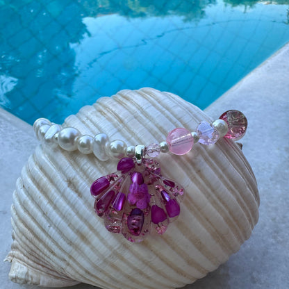 Resin Shell Beaded Necklace with Abalone Shell & Narcissus Flowers