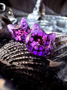 Cat Resin Stud Earrings | Black lace & Purple real flower Studs | Magical Botanical Jewellery