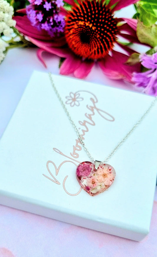 resin jewellery, pressed flower, unique jewellery, handmade jewellery, wedding jewellery, bridesmaid gift, hoop earrings, plant earrings, bride jewellery, real flower jewelry, dried flowers, botanic jewellery, flower necklace, heart pendant, heart necklace