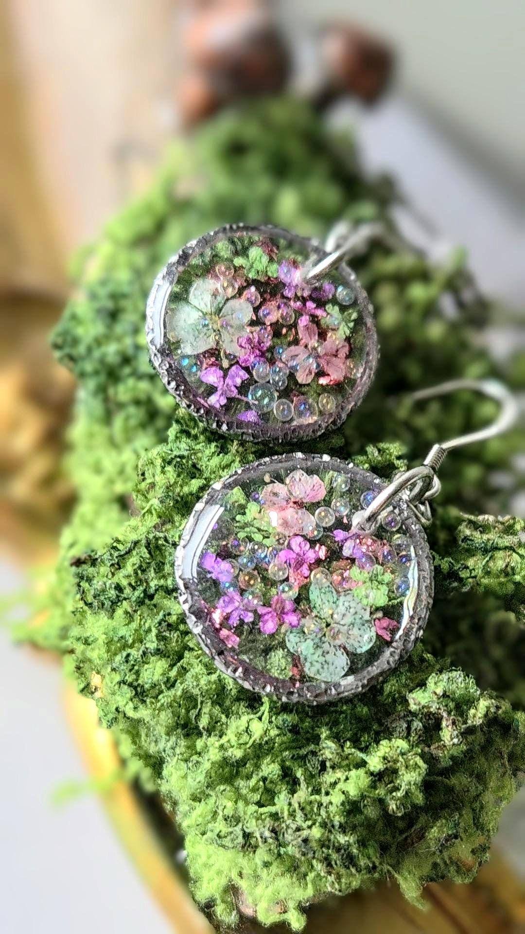 Real Flower Resin Earrings | Gift for her | Whimsical Botanical Jewellery | Rustic Cottgecore | Statement Drop Earrings |