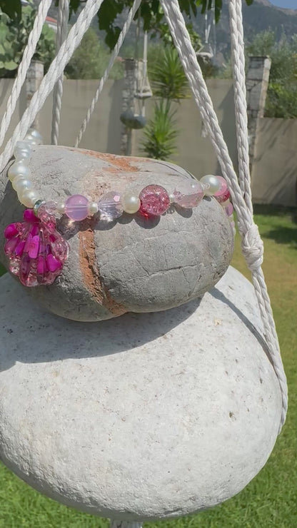 Resin Shell Beaded Necklace with Abalone Shell & Narcissus Flowers