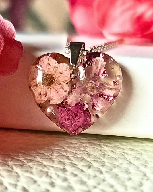 Pressed Flower Heart Resin Pendant Necklace